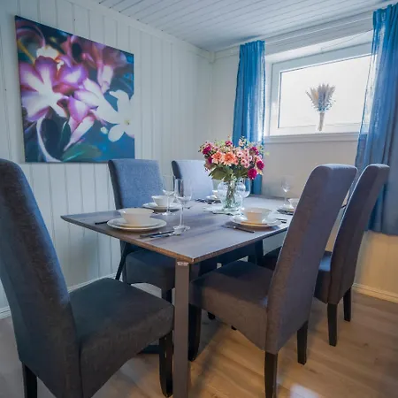 Spacious 3-br Apartment- 4 Min Drive To Helgelandstrappa Apartman Mosjøen
