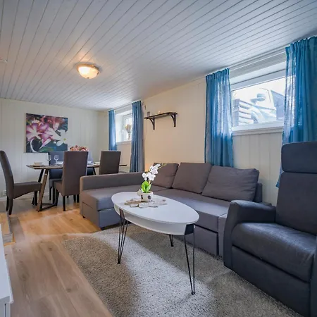 Spacious 3-br Apartment- 4 Min Drive To Helgelandstrappa * Mosjøen