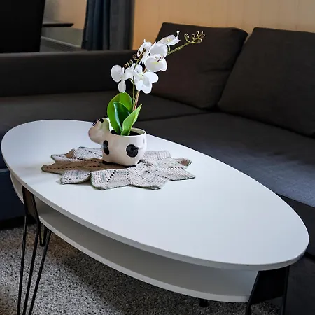 Spacious 3-br Apartment- 4 Min Drive To Helgelandstrappa Apartman Mosjøen